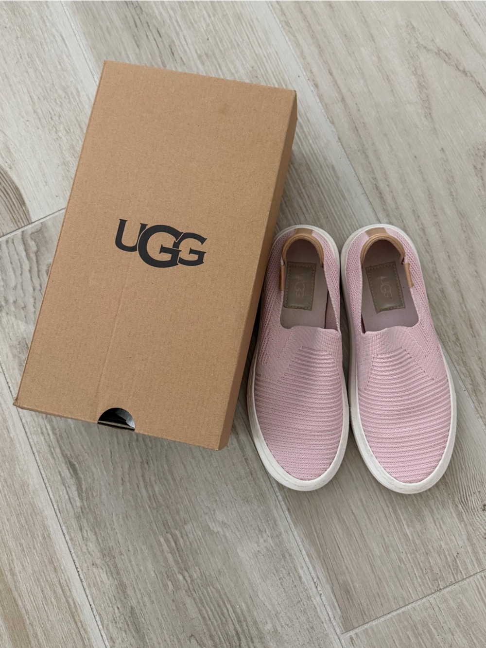 UGG® Alameda Sammy Slip-On Sneaker